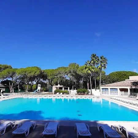 Daire Climatise Avec Piscine *